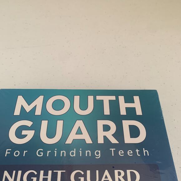 Stafenit Mouth Guard Night Guard for Teeth Grinding w/ 12 Cleaners 4 Guards - Picture 3 of 10